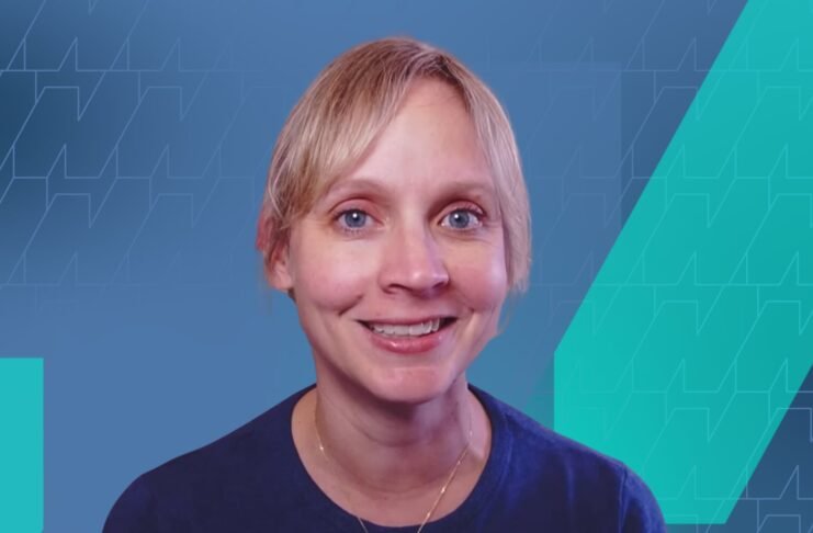 How This 42-Year-Old Earns 6 Figures/Year From Her Sewing Blog, Etsy, and YouTube